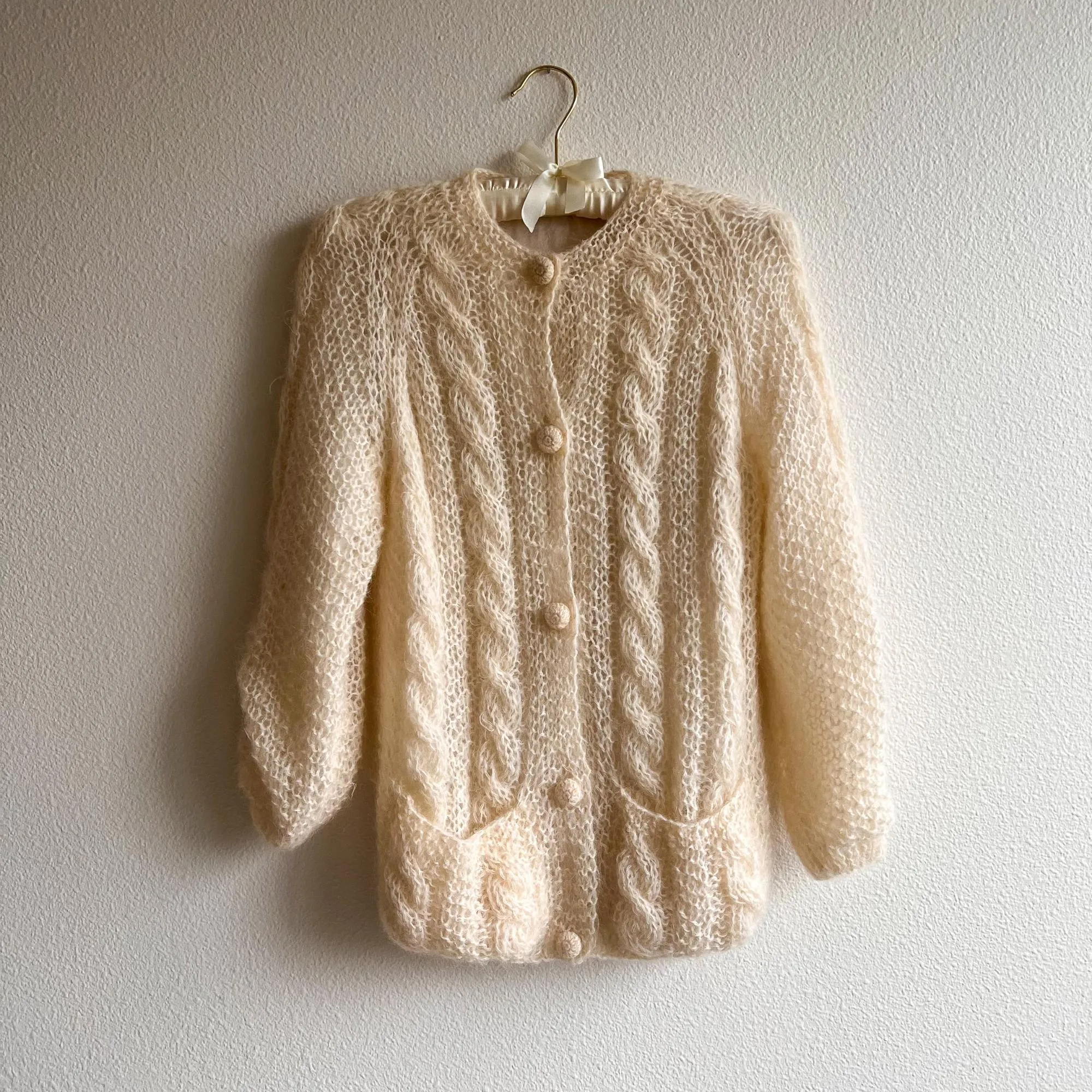 1950s Cream Cable Knit Buttoned Cardigan (S/M)