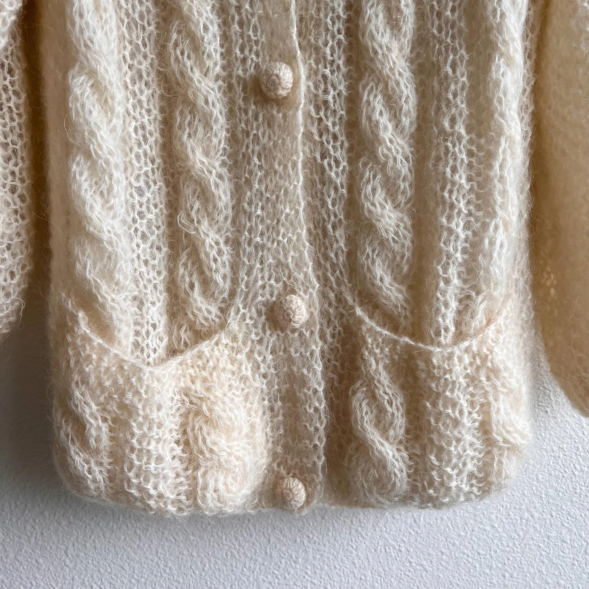 1950s Cream Cable Knit Buttoned Cardigan (S/M)