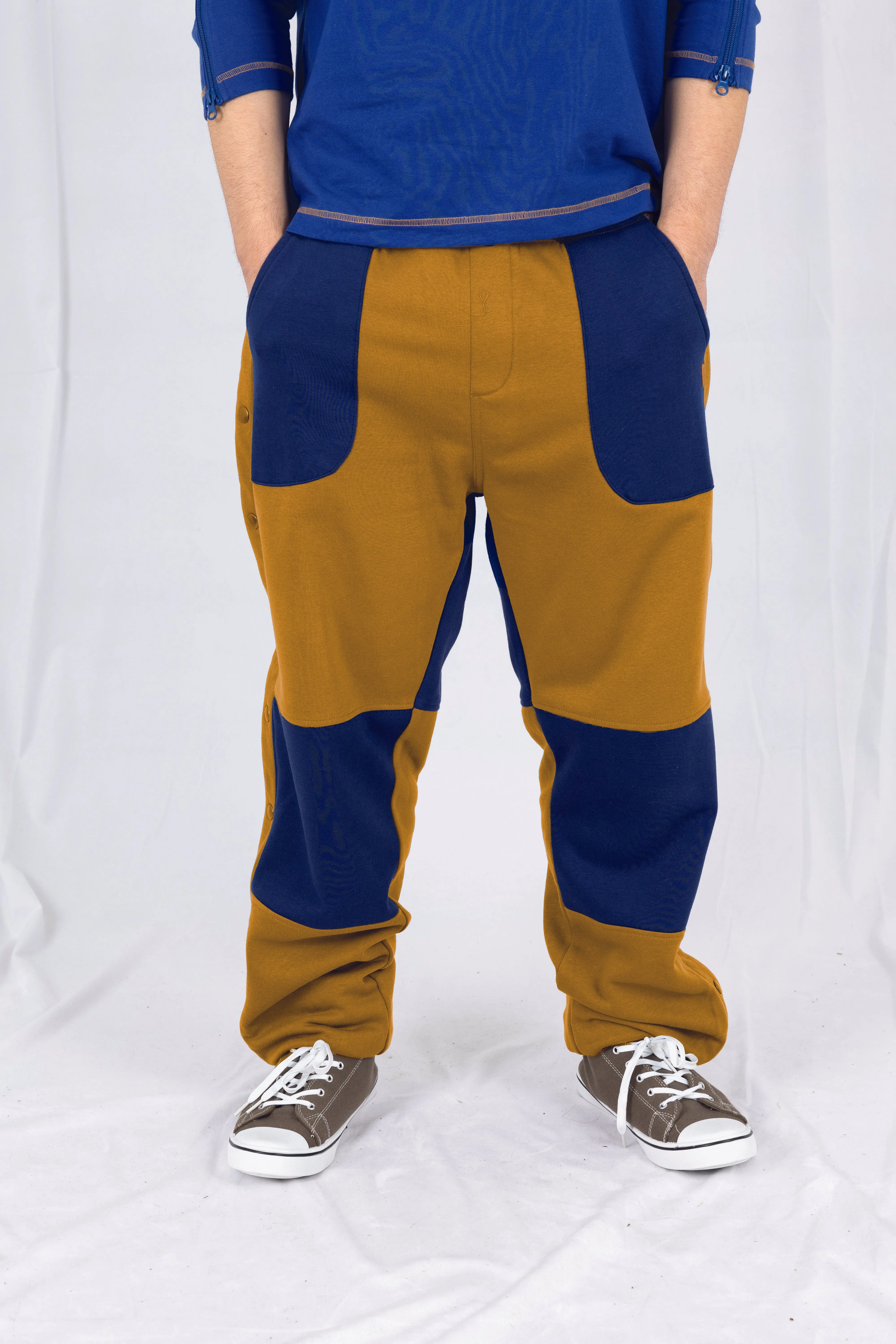 Adaptive Kids Jogger Pants: Adjustable Elastic Waist, Full Side Zipper for Easy Undressing