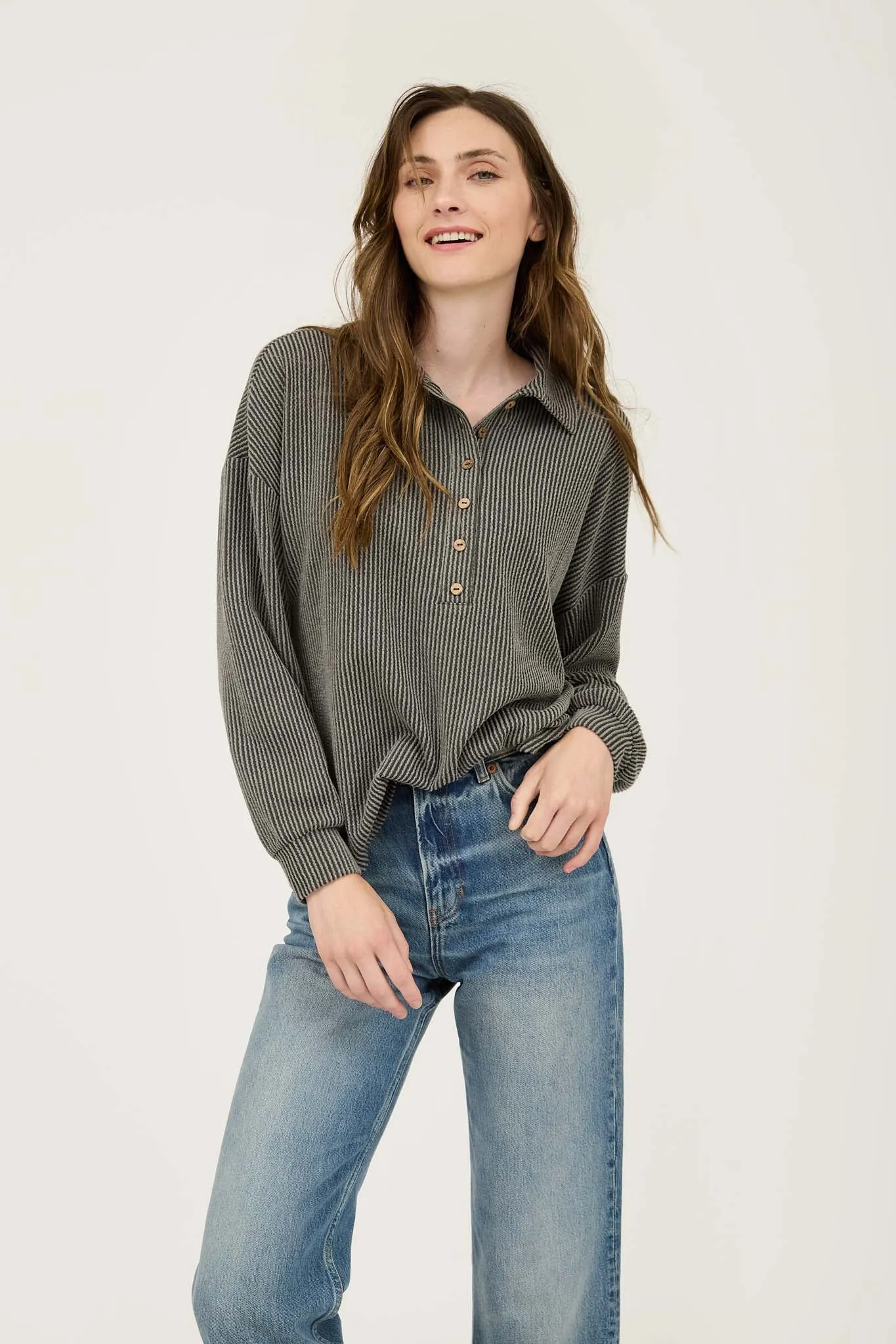 PINSTRIPE COLLARED HALF BUTTON KNIT TOP