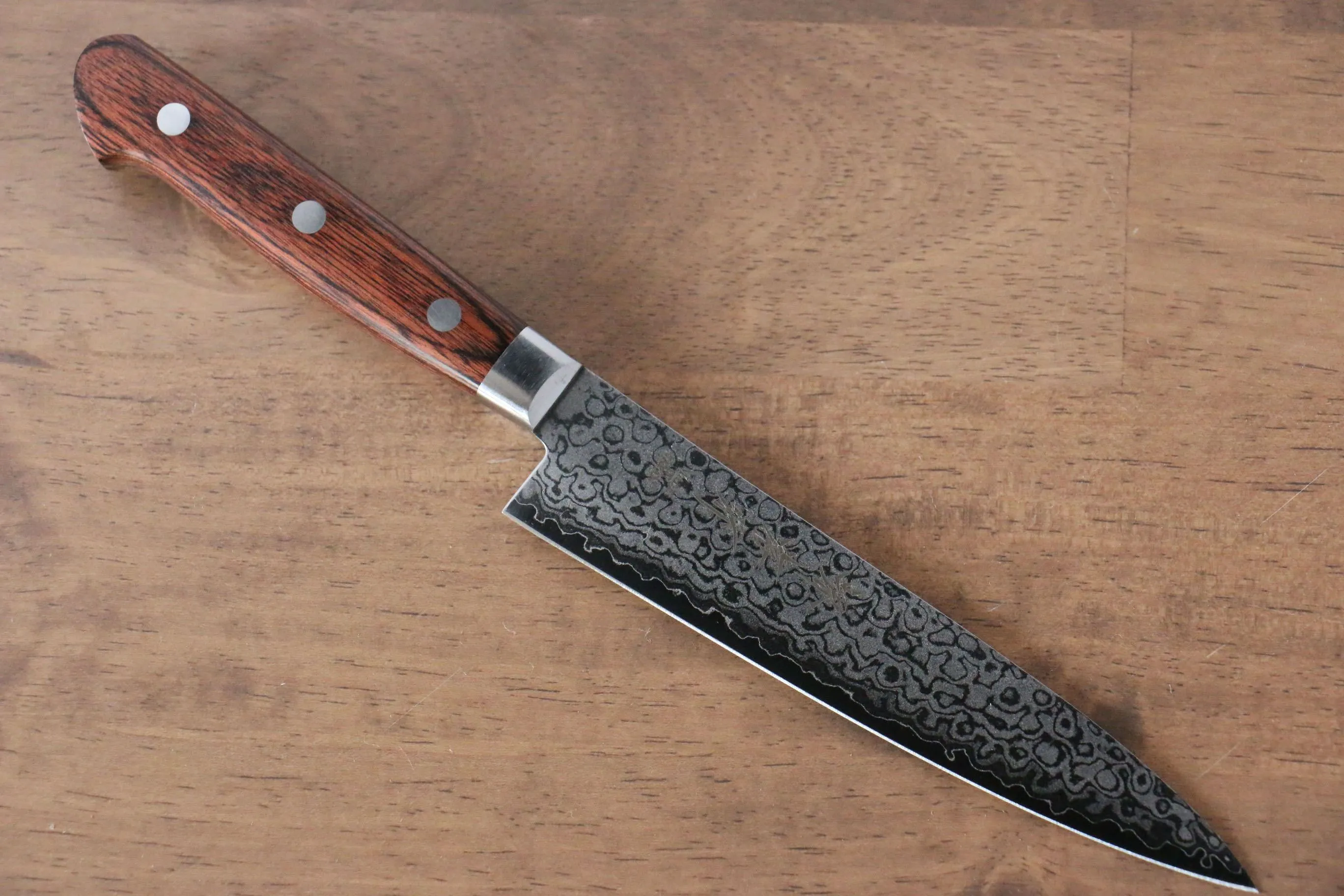 Sakai Takayuki VG10 17 Layer Damascus Mirrored Finish Japanese Santoku & Petty mm