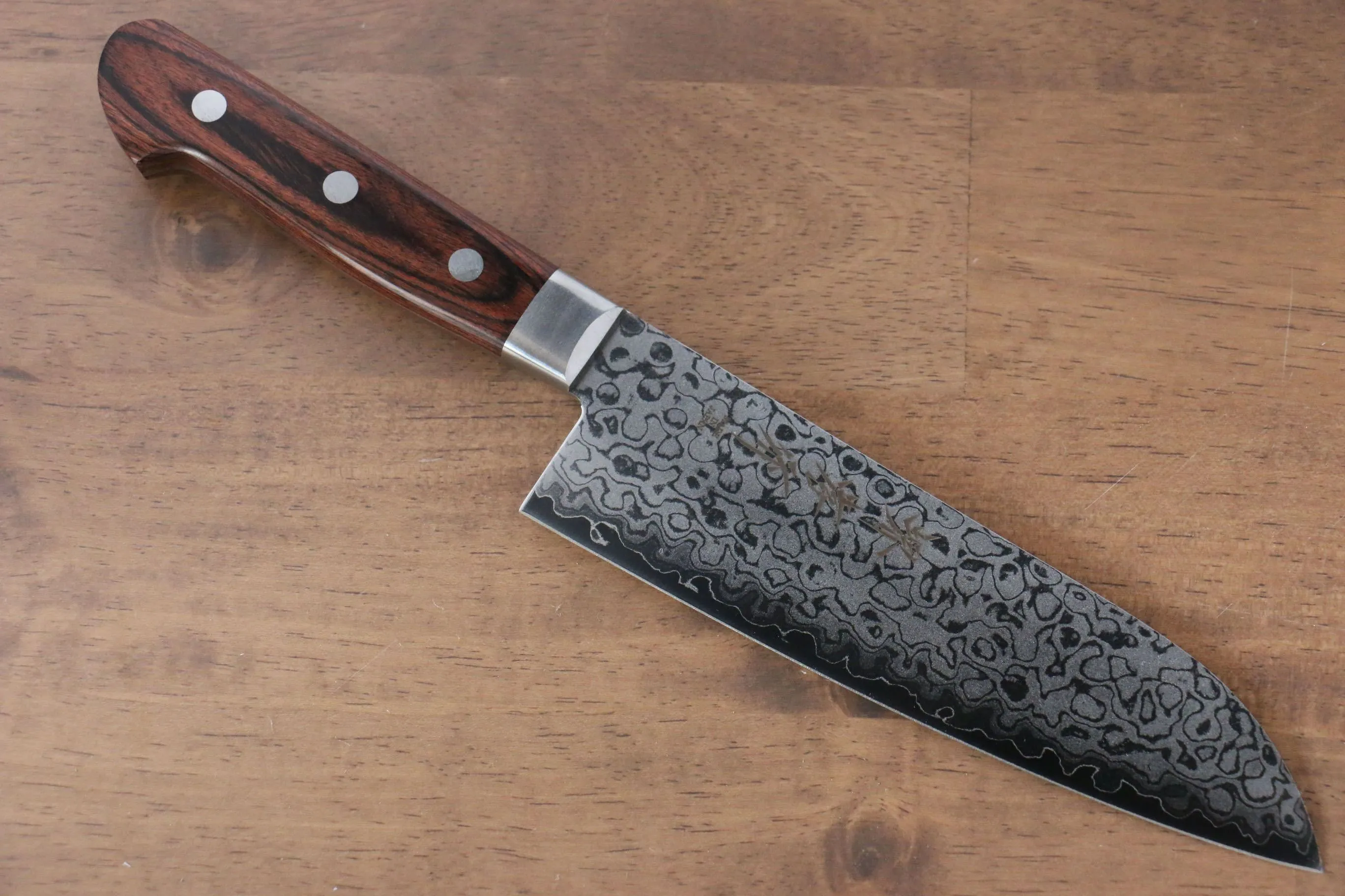 Sakai Takayuki VG10 17 Layer Damascus Mirrored Finish Japanese Santoku & Petty mm