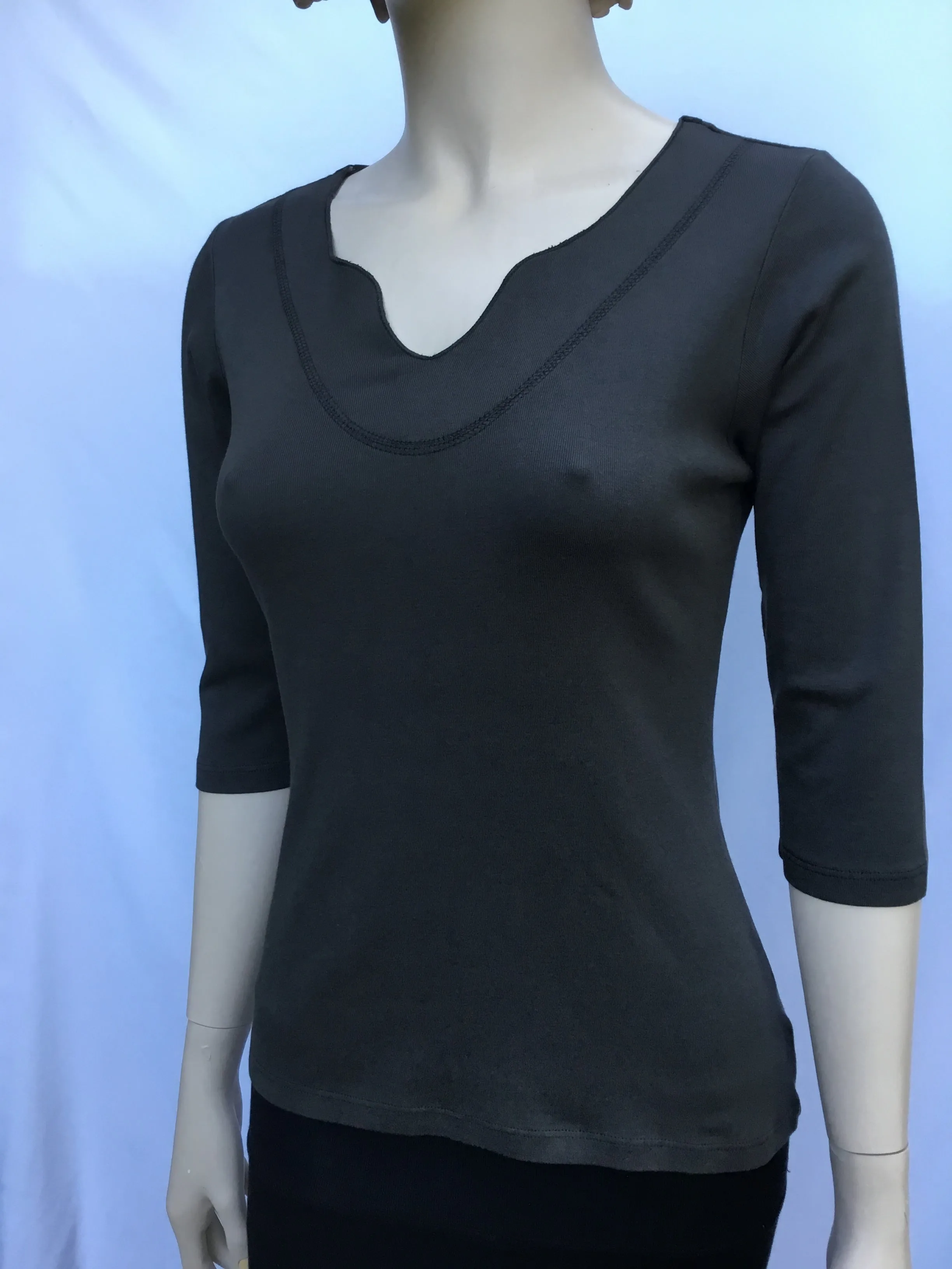 Solid Split V neck top GRF