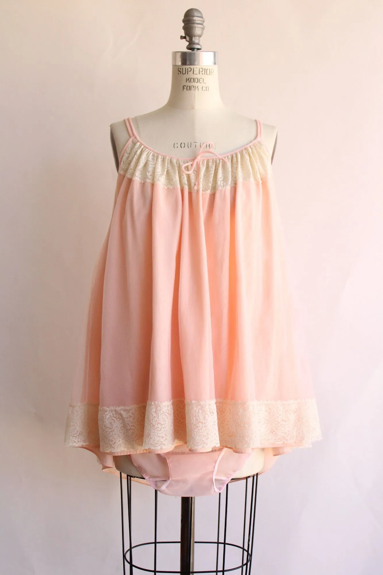 Vintage 1960s Pink Babydoll Pajama Top and Knickers, Volup 1X Size