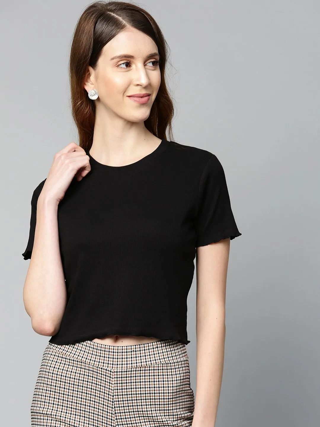 Women Black Rib Round Neck Crop Top